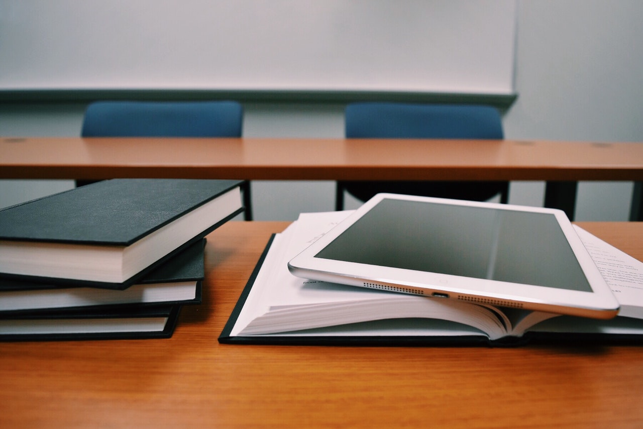 books classroom close up college 289737