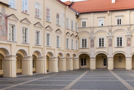 vilniaus universitetas arkos 520 1